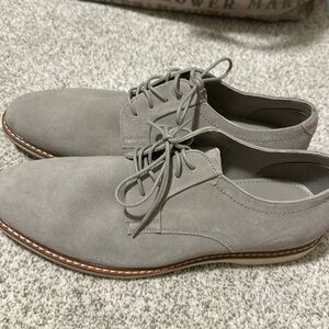 Men’s grey suede dress shoes